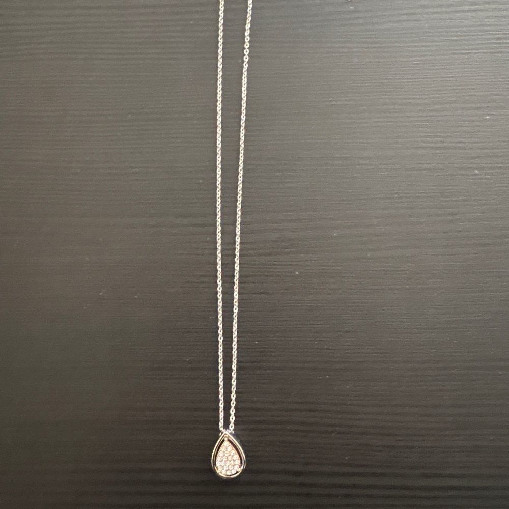 Evie Necklace